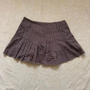 Chic Mini Skirt in Brown Checkered Pattern